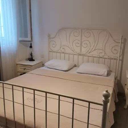 Noonbir Alacati Bed & Breakfast Çeşme