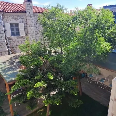 住宿加早餐酒店 Noonbir Alacati